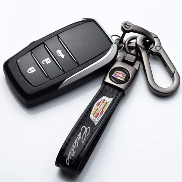 🆕 Cadillac Logo Genuine Black Leather Car Keychain Key Chain Fob Ring Holder - Picture 6 of 6